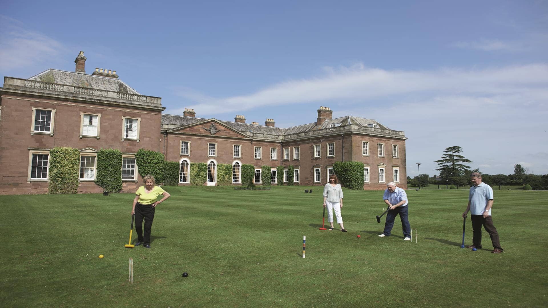 Coach holidays to warner holme lacy